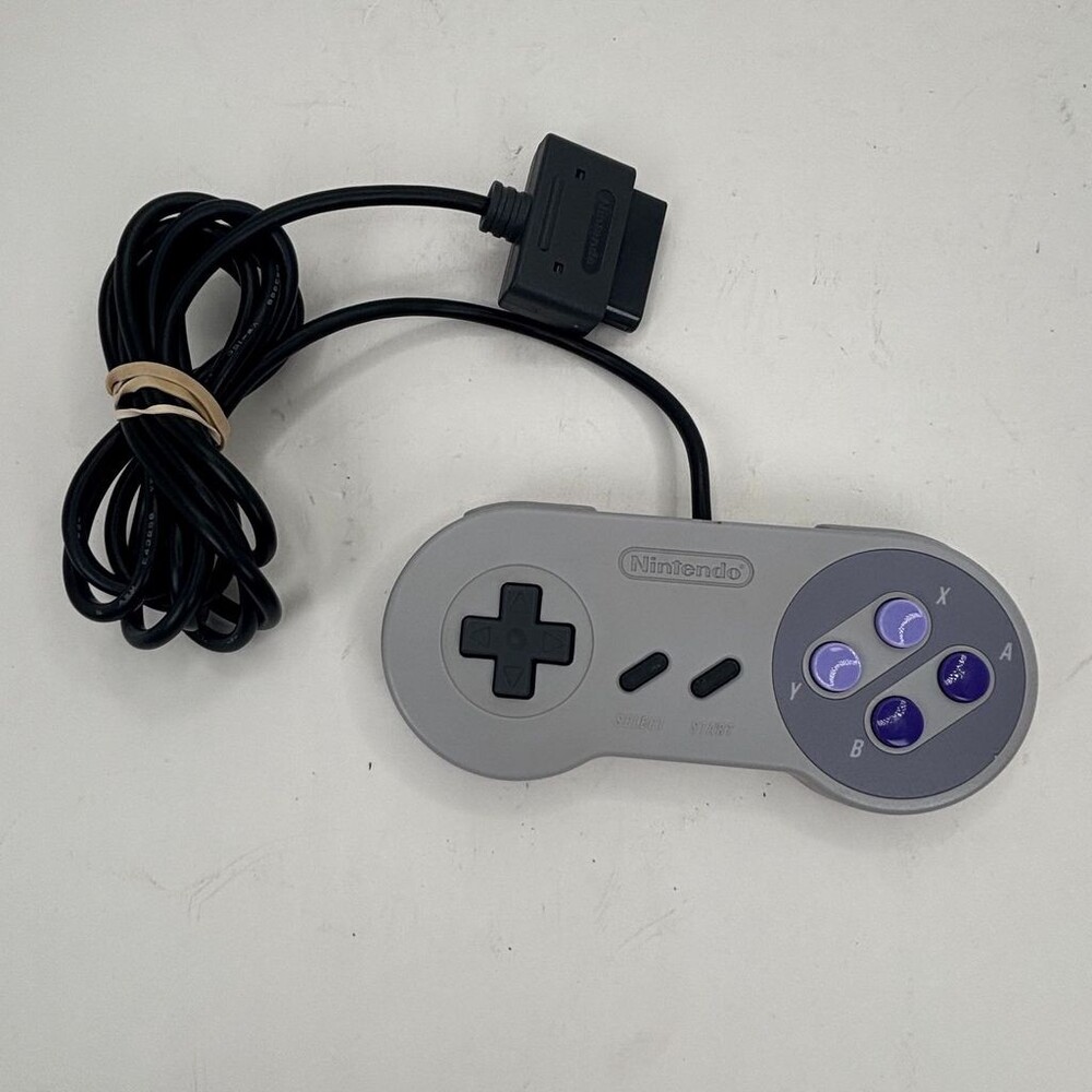 OEM Gray Nintendo Super Nintendo 16-Bit Classic Wired SNES Controller SNS-102